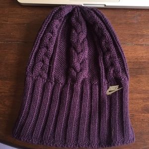 Nike Running Beanie w/ Wool Lining